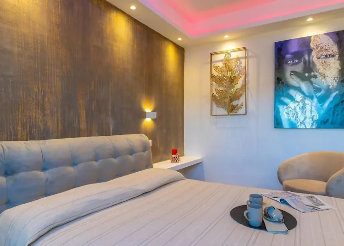 La Maison Doree Apartamento *