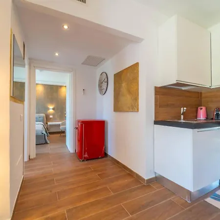 La Maison Dorée Apartamento Olbia