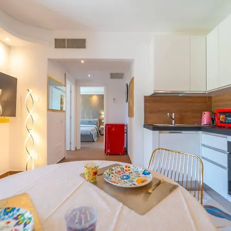 La Maison Dorée Apartamento Olbia